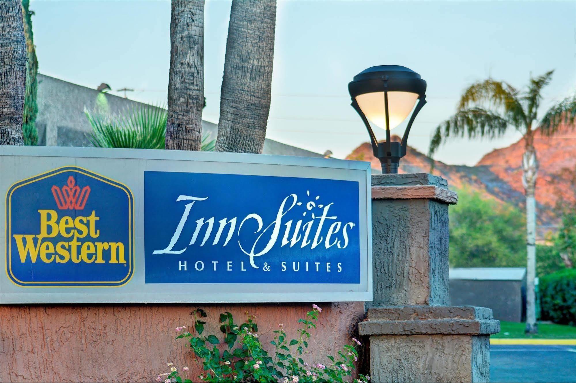 Best Western Innsuites Phoenix Hotel & Suites Екстер'єр фото